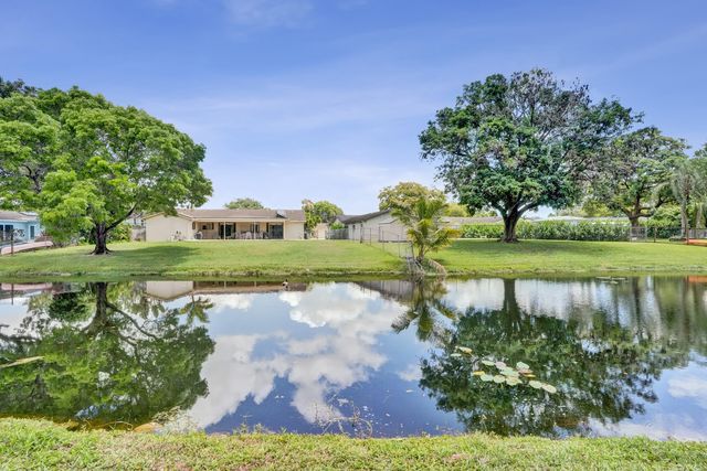 5072 SW 88th Terrace, Cooper City, FL 33328