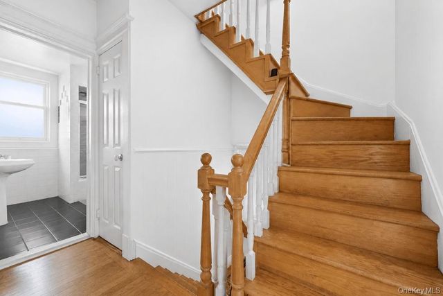 21 Mount Joy Place, New Rochelle, NY 10801