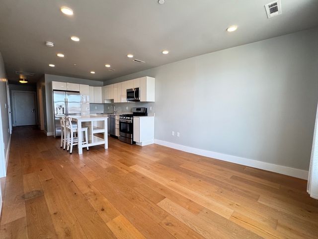 250 Meridian Street 204, Boston, MA 02118