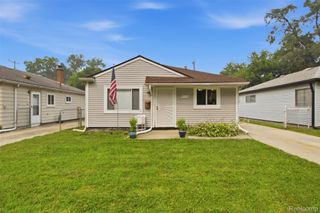 6579 N Highland Street, Dearborn Heights, MI 48127