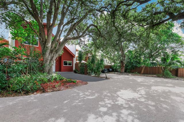 6884 NW 30th Ave, Fort Lauderdale, FL 33309
