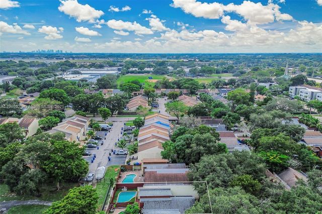 6884 NW 30th Ave, Fort Lauderdale, FL 33309