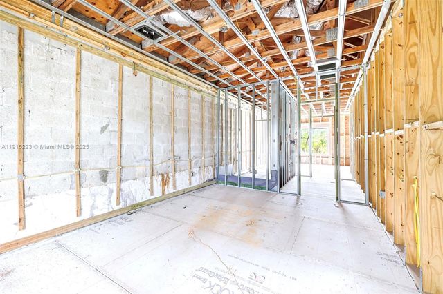 6884 NW 30th Ave, Fort Lauderdale, FL 33309