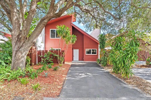6884 NW 30th Ave, Fort Lauderdale, FL 33309