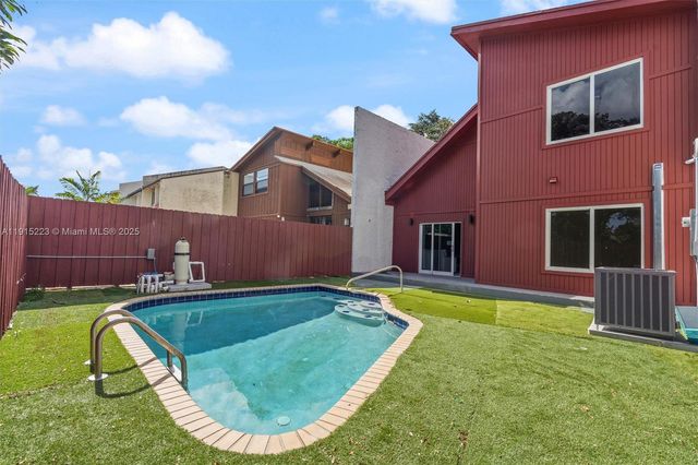 6884 NW 30th Ave, Fort Lauderdale, FL 33309