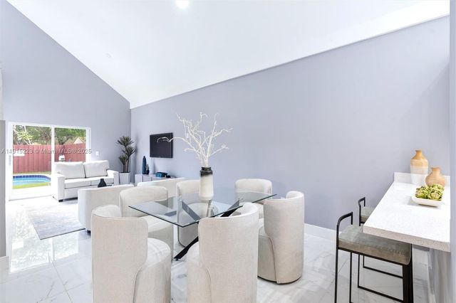 6884 NW 30th Ave, Fort Lauderdale, FL 33309