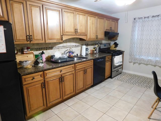 80 Brush Hill Ave 51, West Springfield, MA 01089