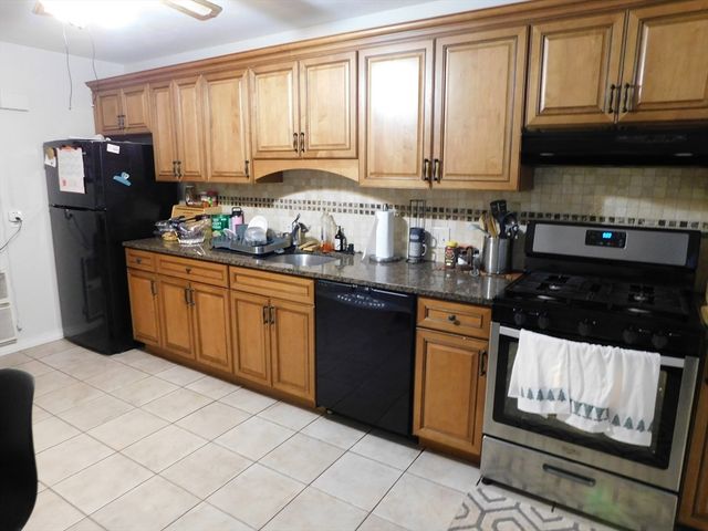80 Brush Hill Ave 51, West Springfield, MA 01089
