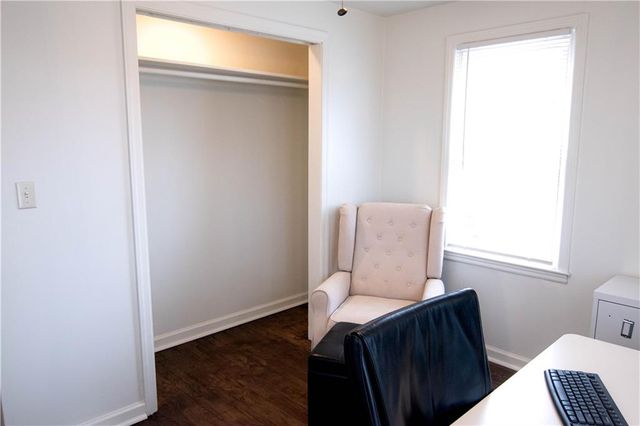 3805 Laurel Avenue, Kansas City, MO 64133