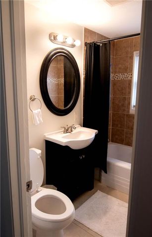 3805 Laurel Avenue, Kansas City, MO 64133