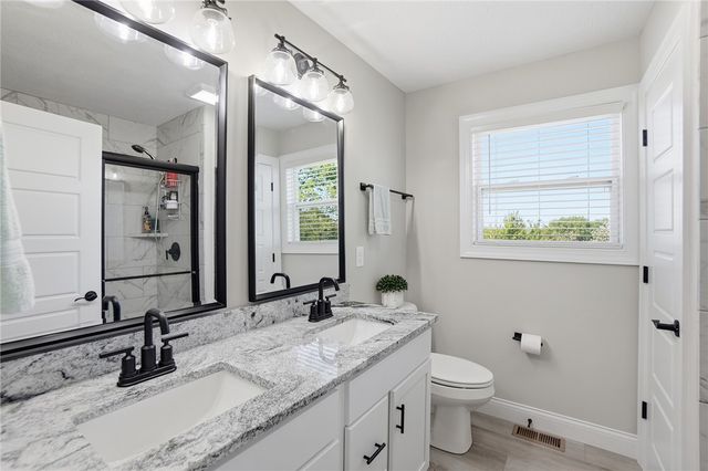 1815 E Lindsey Avenue, Miamisburg, OH 45342