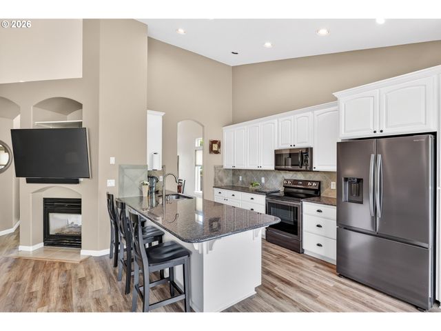 17735 Sw GALEWOOD Dr, Sherwood, OR 97140