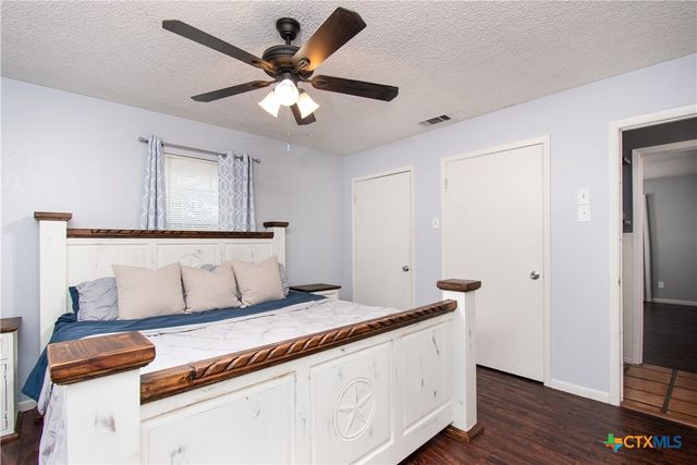 196 Oak Park One, Rockdale, TX 76567