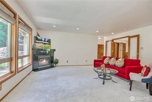116 143rd Street SW, Lynnwood, WA 98087