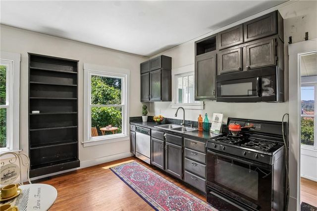 2920 Holly Street, Kansas City, MO 64108