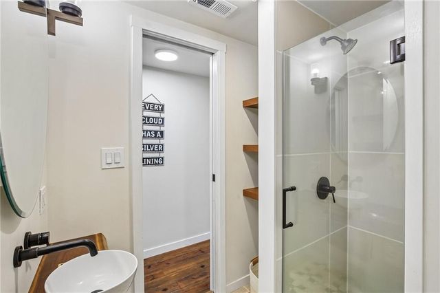 2920 Holly Street, Kansas City, MO 64108