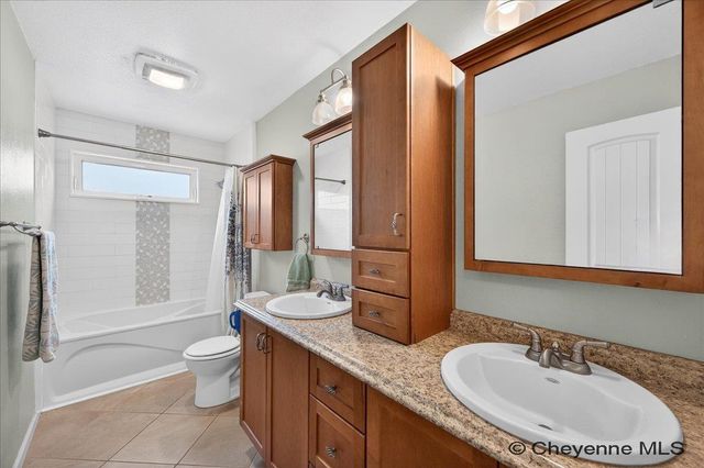 5210 WINDMILL RD, Cheyenne, WY 82009