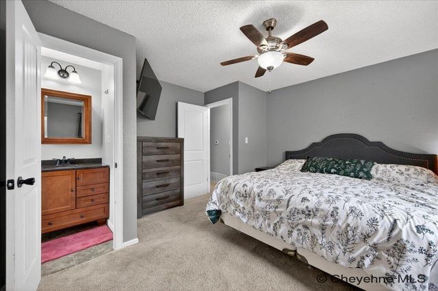 5210 WINDMILL RD, Cheyenne, WY 82009