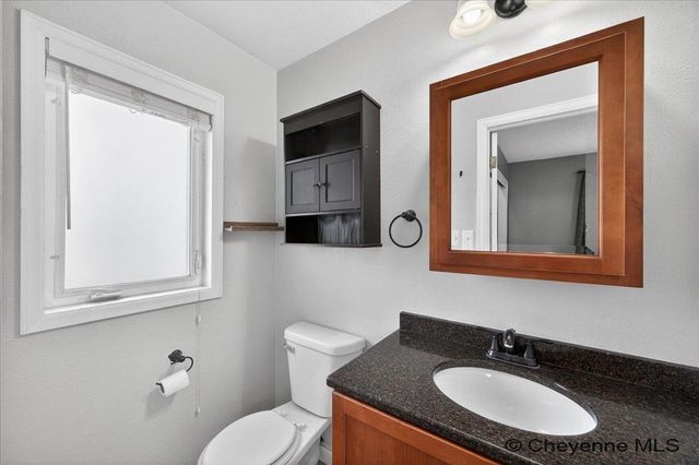 5210 WINDMILL RD, Cheyenne, WY 82009