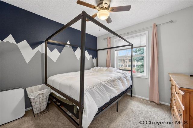 5210 WINDMILL RD, Cheyenne, WY 82009