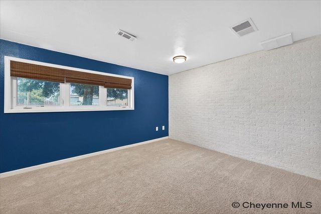 5210 WINDMILL RD, Cheyenne, WY 82009