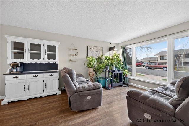 5210 WINDMILL RD, Cheyenne, WY 82009