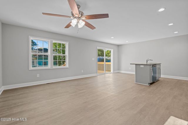 1100 W Massachusetts Avenue, Southern Pines, NC 28387