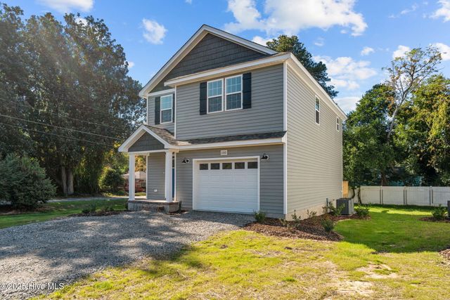 1100 W Massachusetts Avenue, Southern Pines, NC 28387