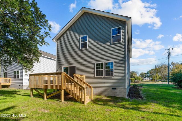 1100 W Massachusetts Avenue, Southern Pines, NC 28387