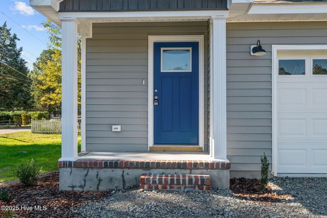 1100 W Massachusetts Avenue, Southern Pines, NC 28387