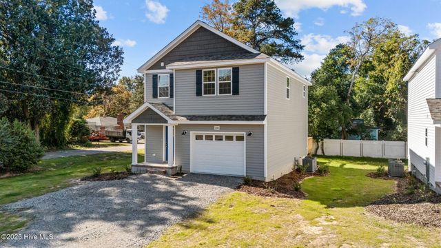 1100 W Massachusetts Avenue, Southern Pines, NC 28387