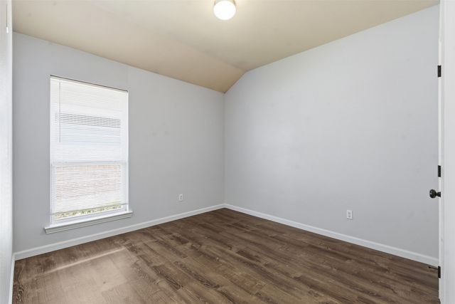 3137 Royal Crest Drive, Fort Worth, TX 76140