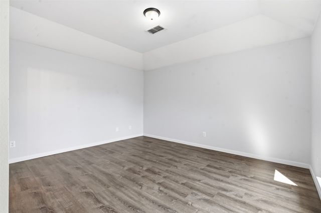 3137 Royal Crest Drive, Fort Worth, TX 76140