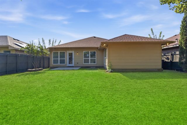 3137 Royal Crest Drive, Fort Worth, TX 76140