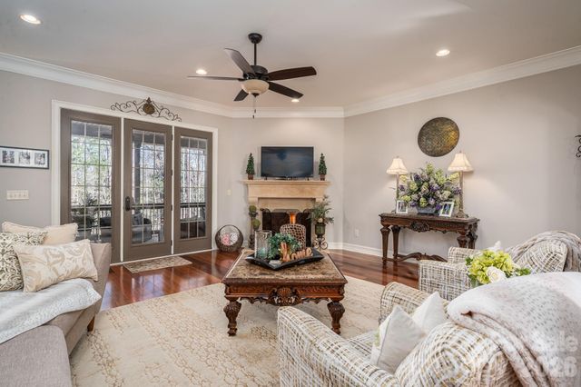 8000 Water View Drive, Belmont, NC 28012