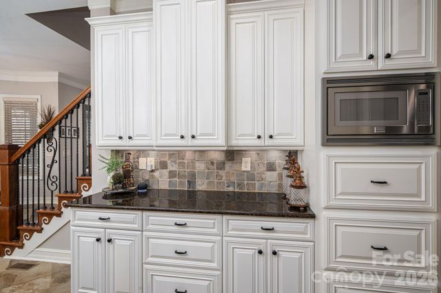 8000 Water View Drive, Belmont, NC 28012