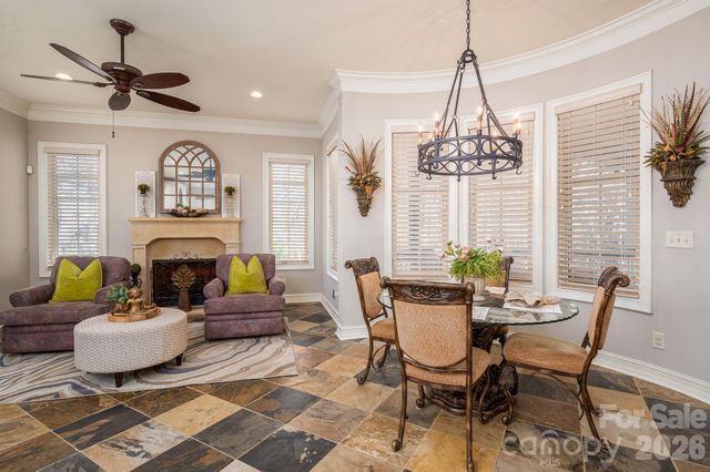 8000 Water View Drive, Belmont, NC 28012