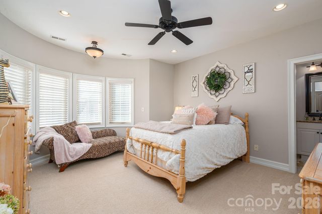 8000 Water View Drive, Belmont, NC 28012