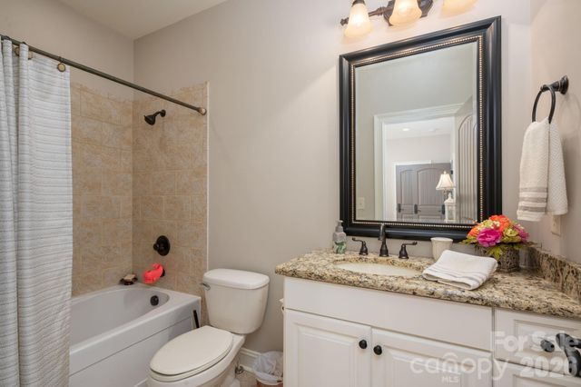 8000 Water View Drive, Belmont, NC 28012