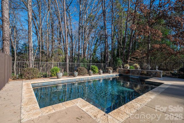 8000 Water View Drive, Belmont, NC 28012