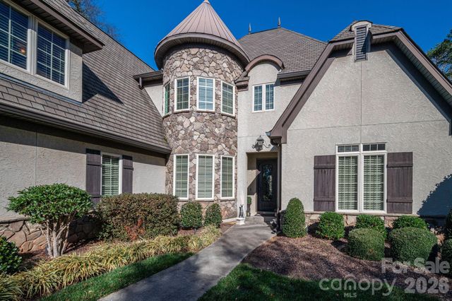 8000 Water View Drive, Belmont, NC 28012