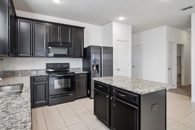 2228 Simmental Road, Fort Worth, TX 76131