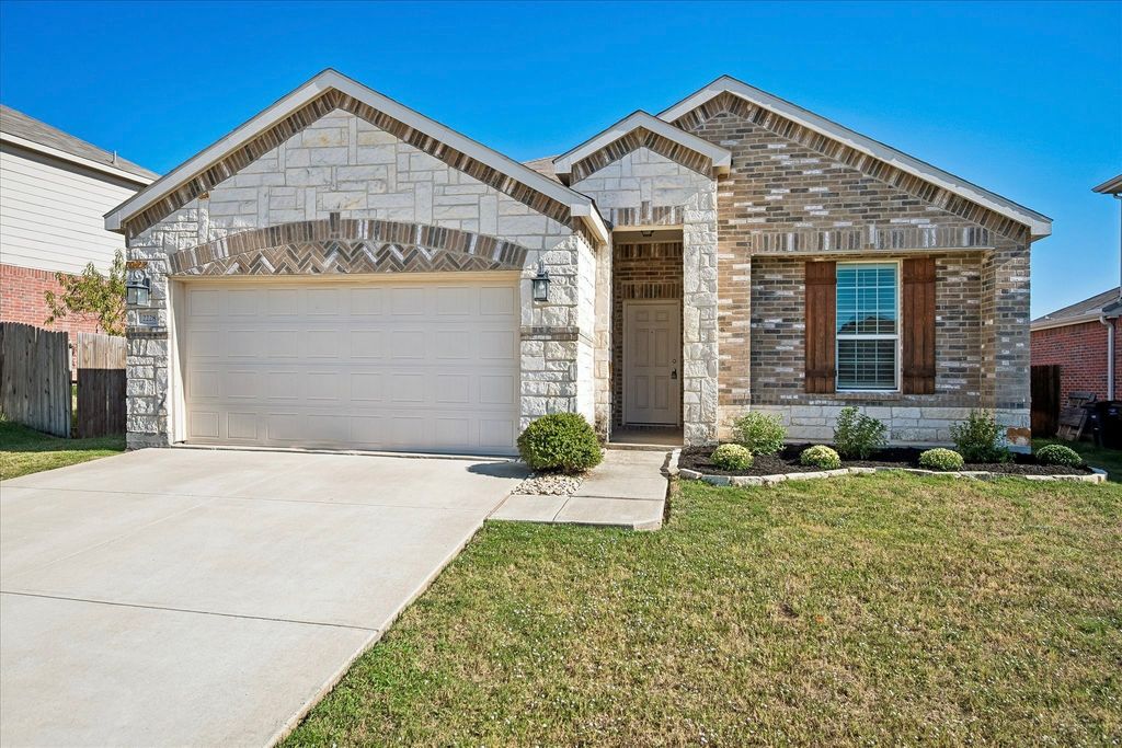 2228 Simmental Road, Fort Worth, TX 76131