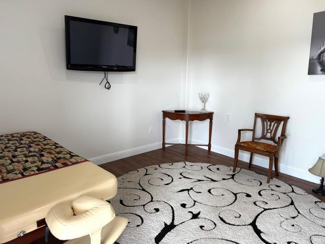 11921 Lakeshore Dr, Clearlake, CA 95422