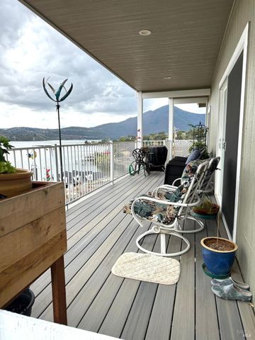 11921 Lakeshore Dr, Clearlake, CA 95422