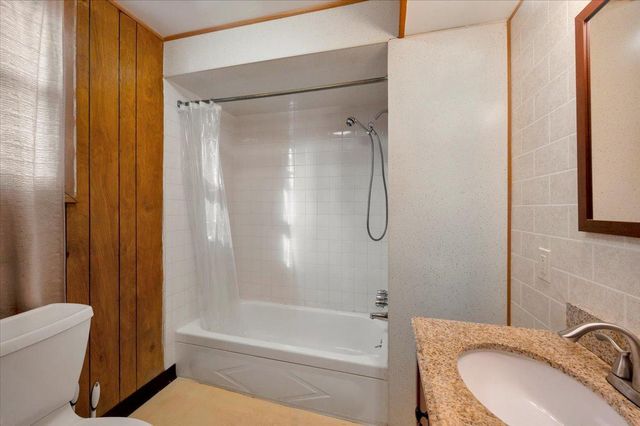 1117 Hammond Avenue, Superior, WI 54880