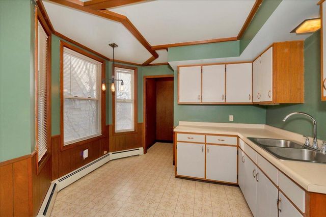 1117 Hammond Avenue, Superior, WI 54880