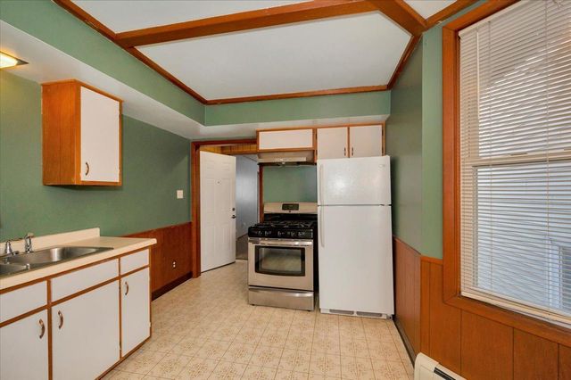 1117 Hammond Avenue, Superior, WI 54880