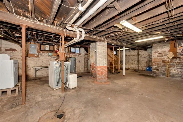 1117 Hammond Avenue, Superior, WI 54880