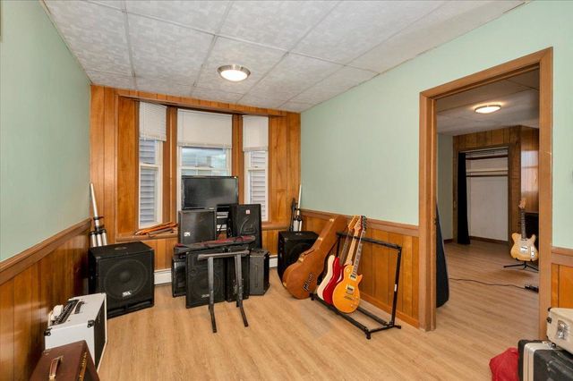 1117 Hammond Avenue, Superior, WI 54880